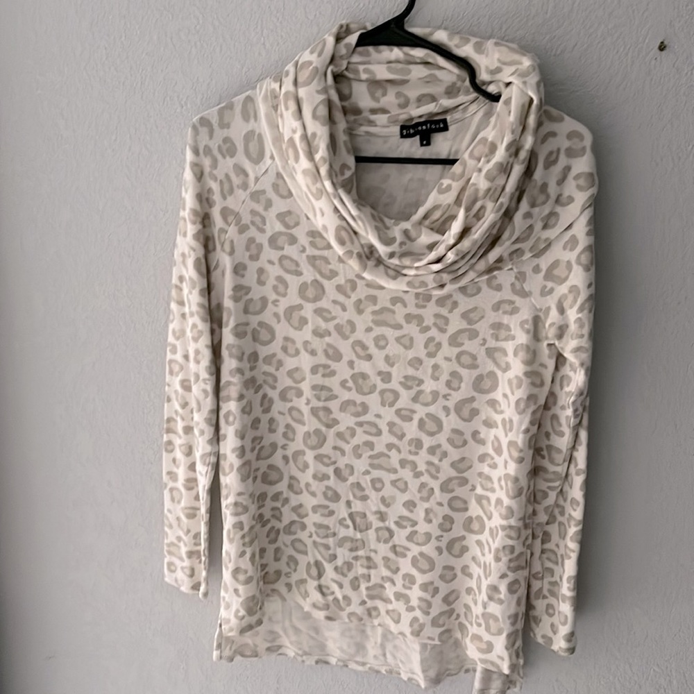 Women’s Gibson Leopard Sweater
